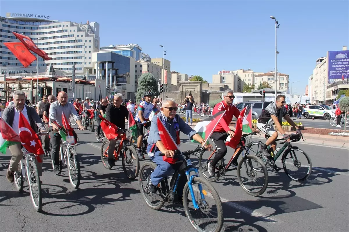 kayseride bisikletliler kuresel sumud filosuna destek icin pedal cevirdi q7G5nKZZ