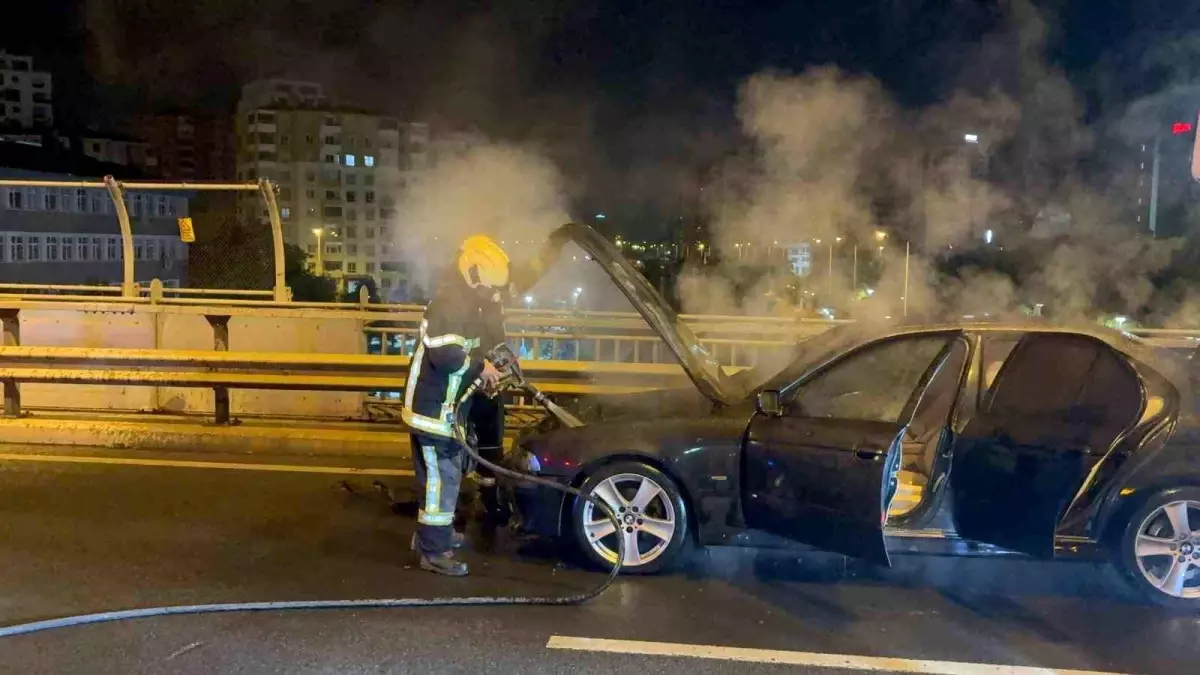 kayseride ust gecitte otomobil yangini OGqzklLC