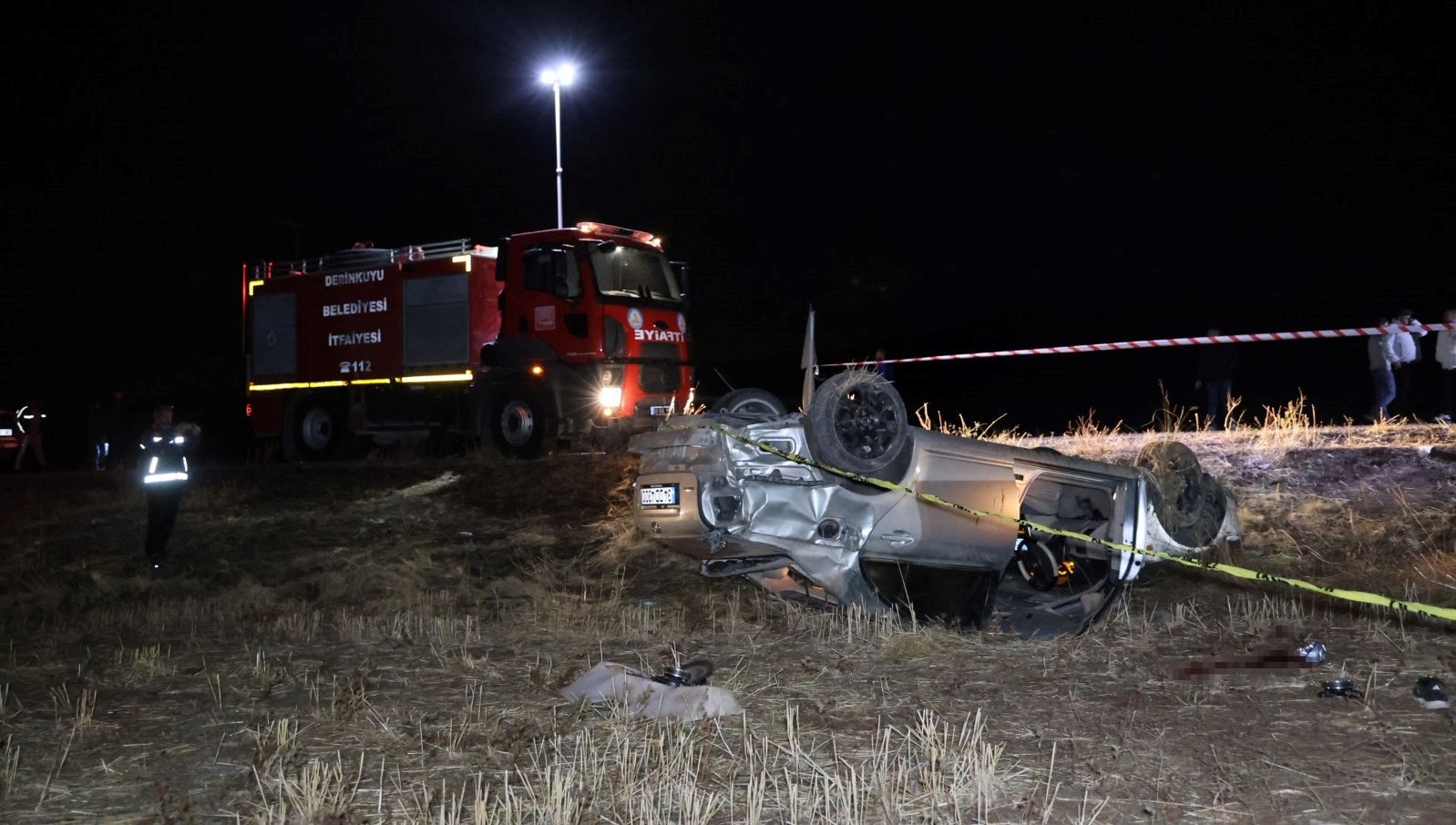 kontrolden cikan otomobil tarlaya uctu 2 olu DpTH84Ph.jpg