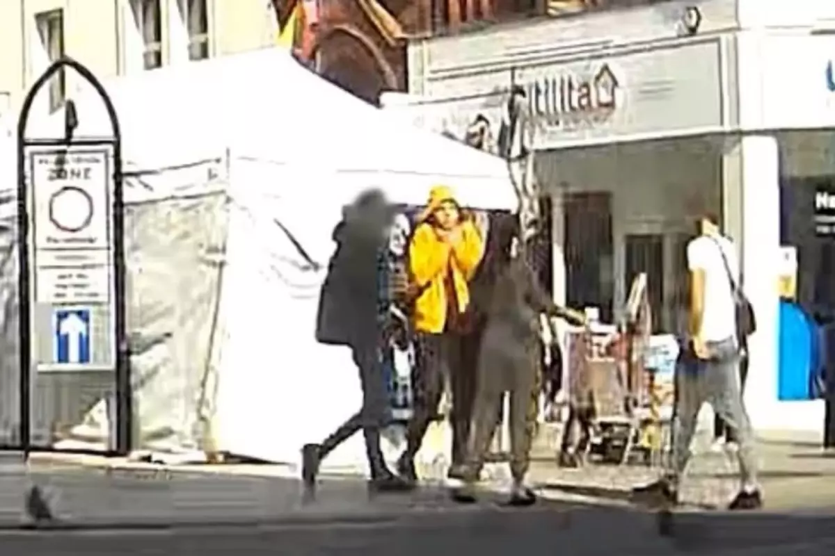 yanlislikla hamile sevgilisine carpan genci bicaklayarak oldurdu WXt2mqCF