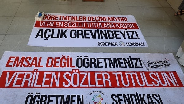 Öğretmenler, Sözlerin Yerine Getirilmesini Talep Ederek Açlık Grevine Gitti