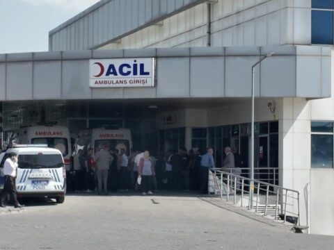 Bingolde iki aile arasinda tasli sopali ve silahli kavga yaralilar var 2lWggLKh