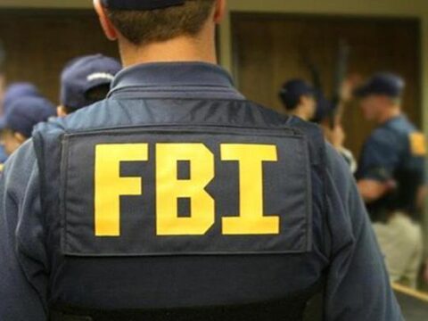 Fbi sahte oyunlarla 8 bin bilgisayara sizan 21 yasindaki supheliyi tutukladi l3G7FfPw